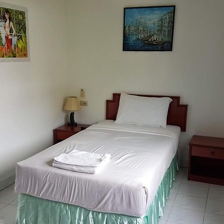 Welcome Inn Hotel @ Karon Beach. Single Room From Only 500 Baht Пхукет Екстер'єр фото