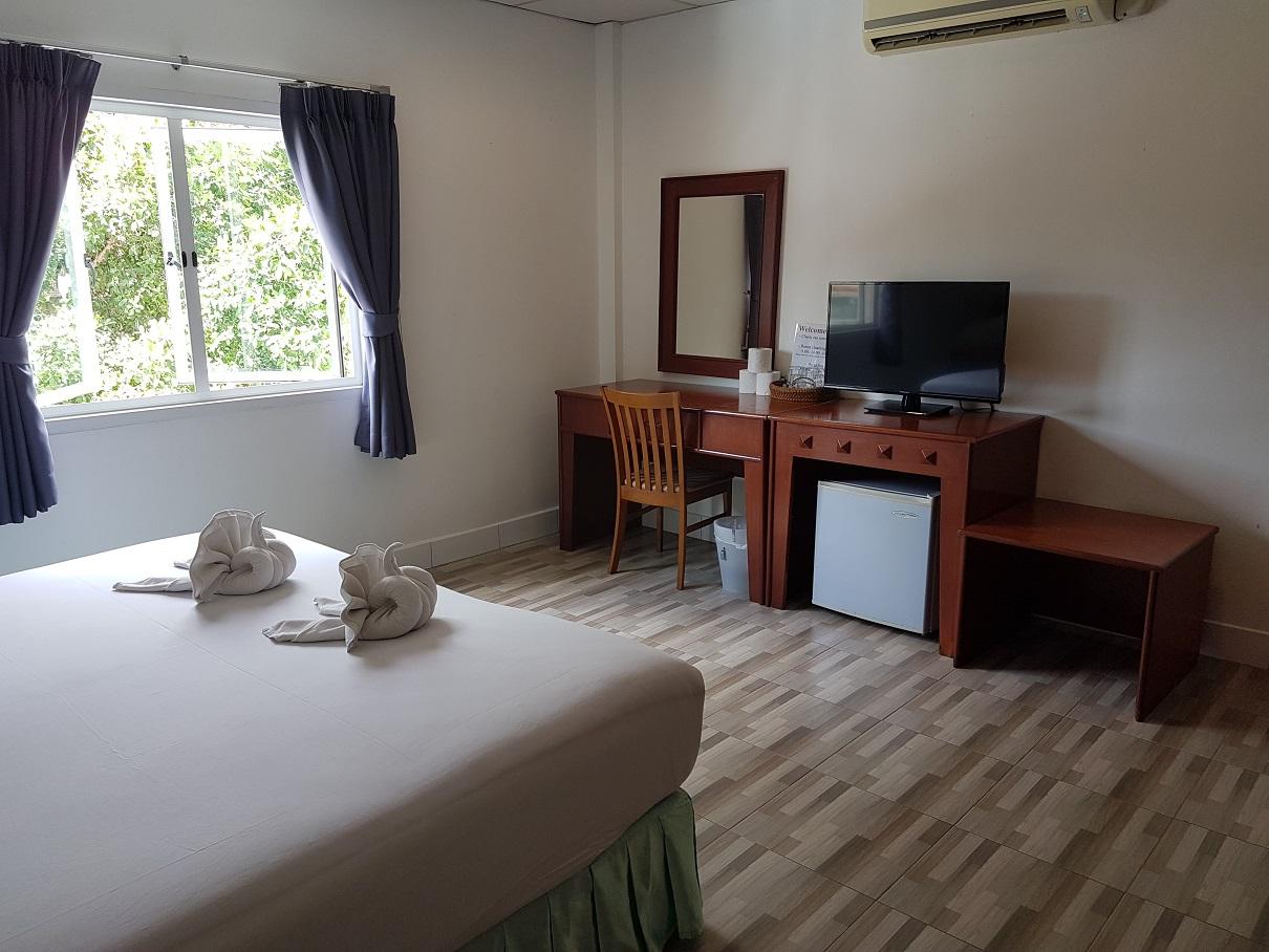 Welcome Inn Hotel @ Karon Beach. Single Room From Only 500 Baht Пхукет Екстер'єр фото