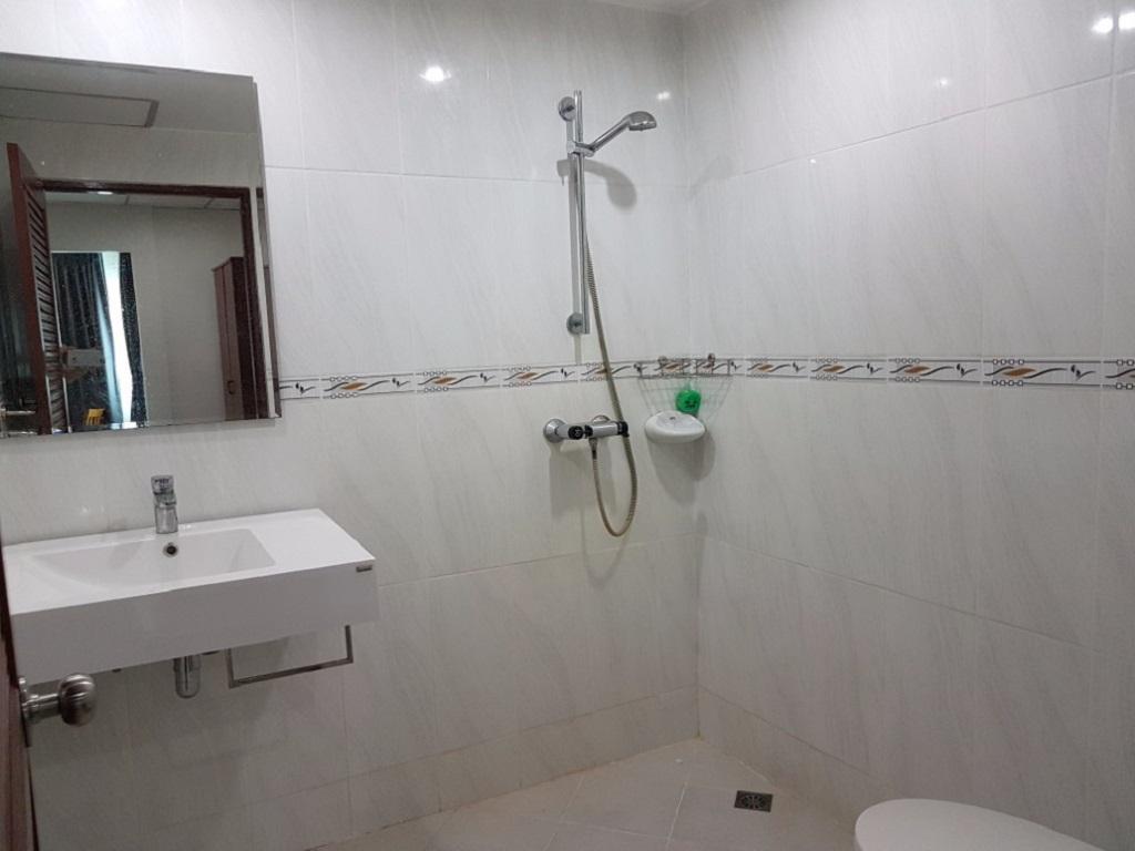 Welcome Inn Hotel @ Karon Beach. Single Room From Only 500 Baht Пхукет Екстер'єр фото