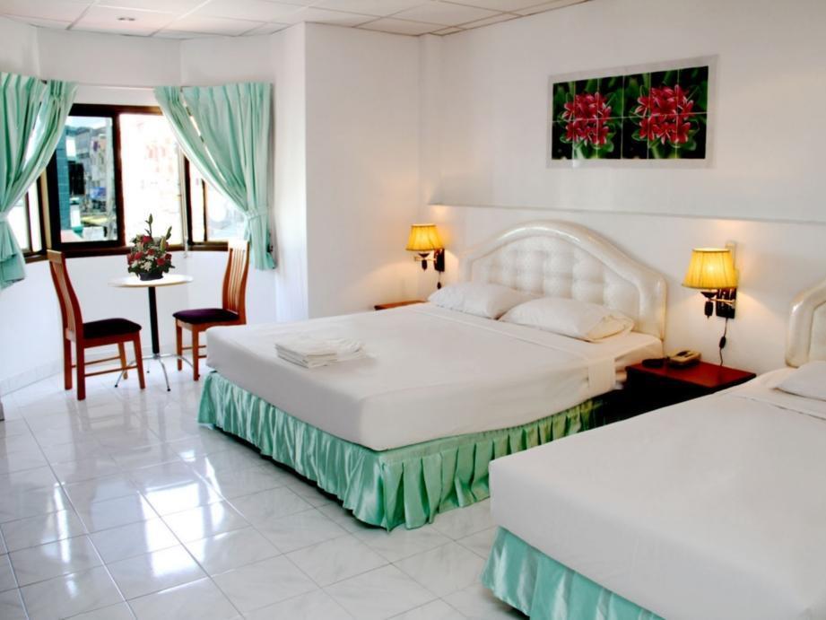 Welcome Inn Hotel @ Karon Beach. Single Room From Only 500 Baht Пхукет Екстер'єр фото