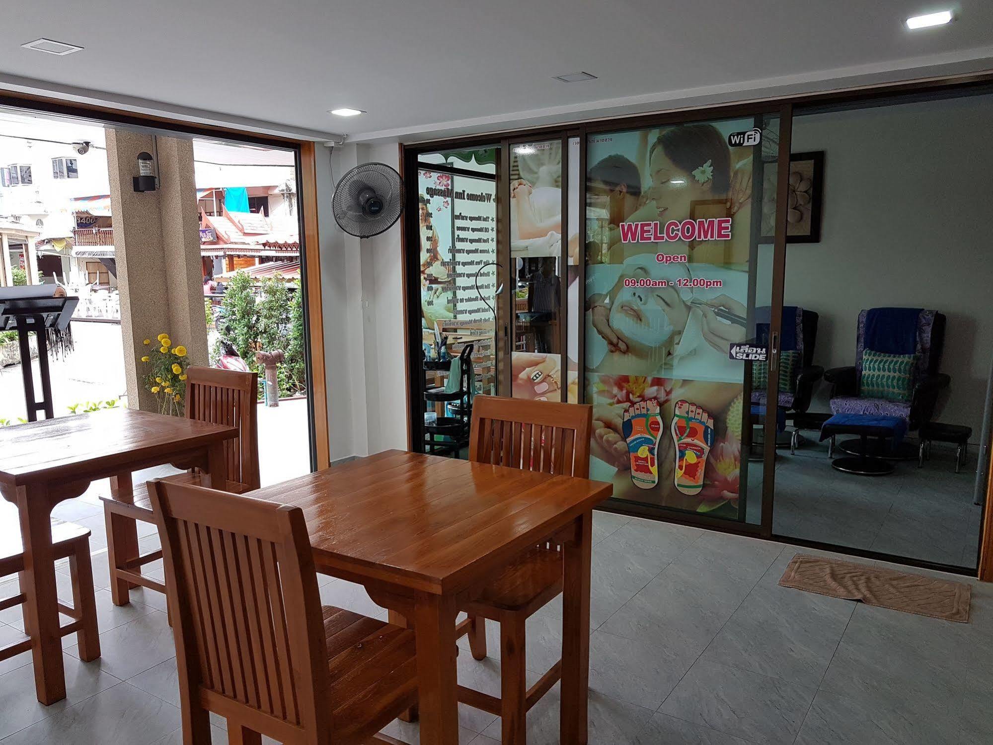 Welcome Inn Hotel @ Karon Beach. Single Room From Only 500 Baht Пхукет Екстер'єр фото