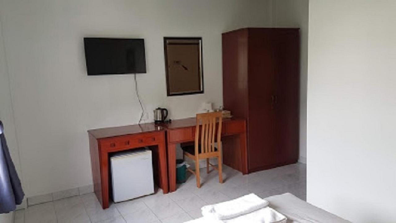 Welcome Inn Hotel @ Karon Beach. Single Room From Only 500 Baht Пхукет Екстер'єр фото