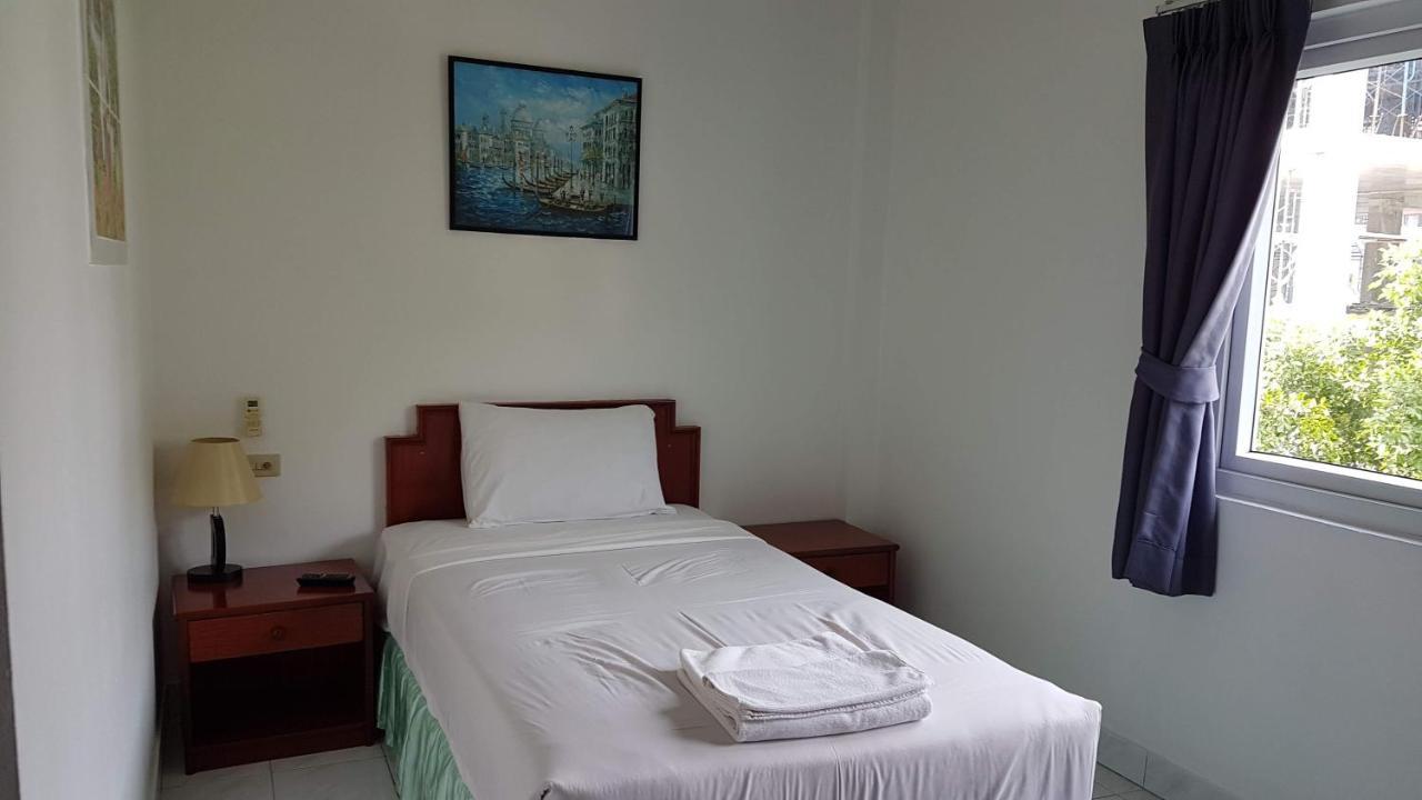 Welcome Inn Hotel @ Karon Beach. Single Room From Only 500 Baht Пхукет Екстер'єр фото